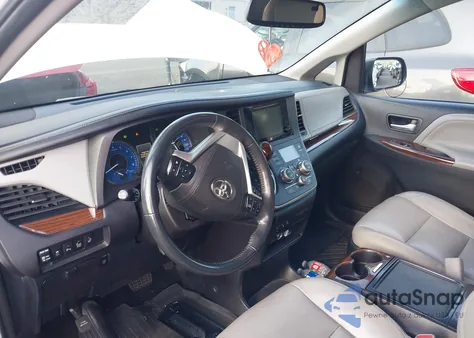 2017 Toyota Sienna Limited 7 Passenger из США, поврежденный, VIN 5TDYZ3DC4HS792287